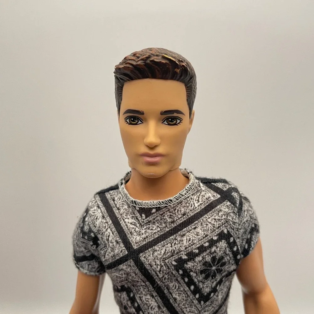 2013 Mattel Doll Fashionista Ryan Modern Style Geometric Print Shirt Teal Shorts